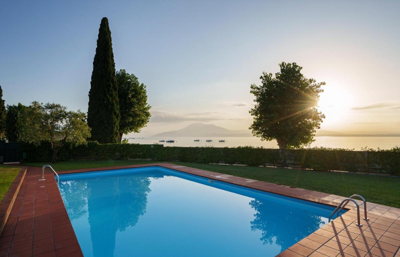Lake Apartment Primea Sirmione Exteriér fotografie
